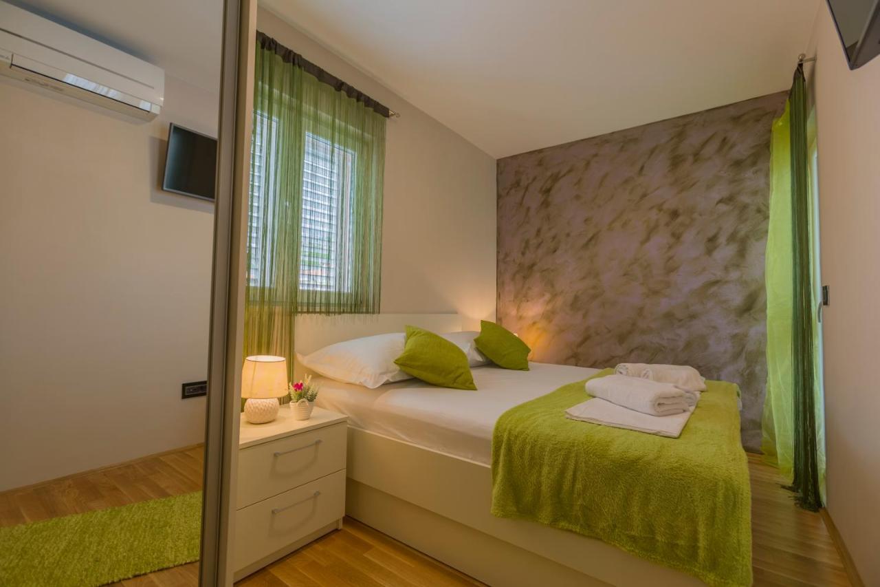 Apartment Paradise Макарска Экстерьер фото